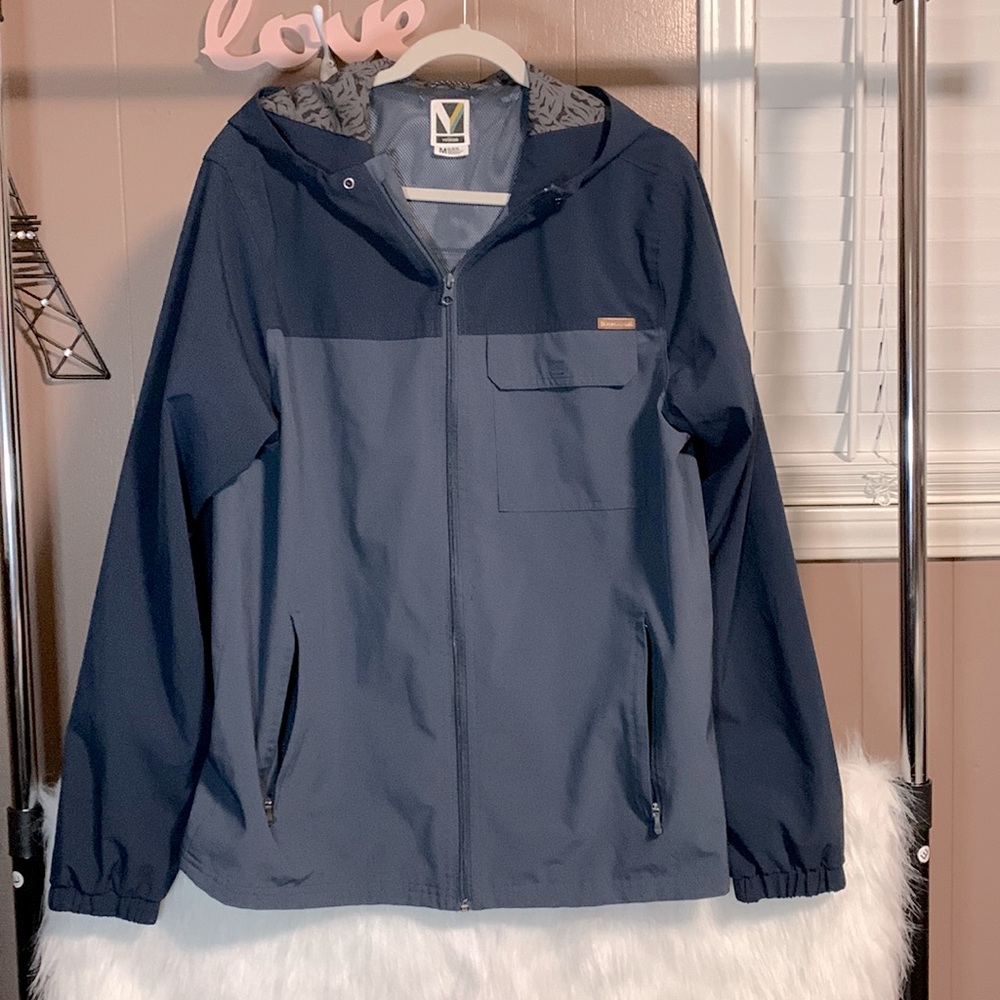 Voyager blue jacket windbreaker sz M man’s